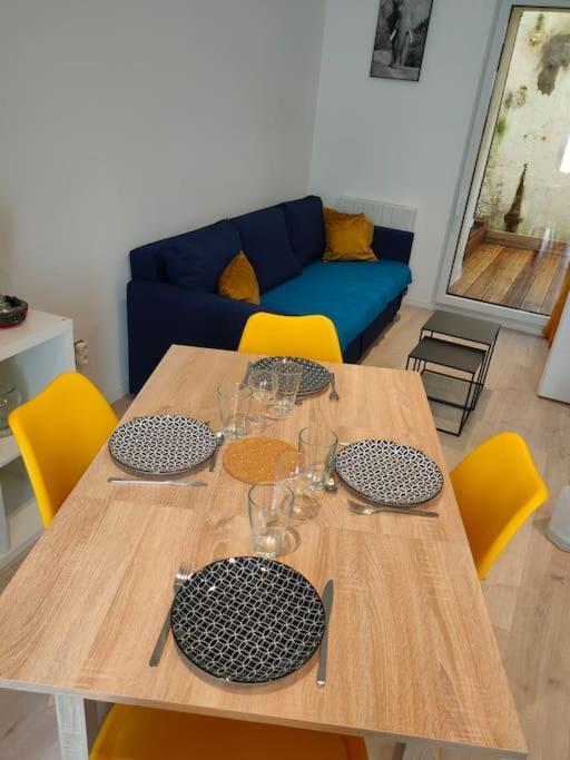 Patio Cosy Leilighet Thizy-les-Bourgs Eksteriør bilde